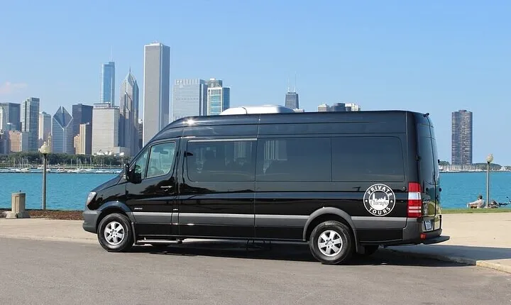 Private City Tour 6-10ppl