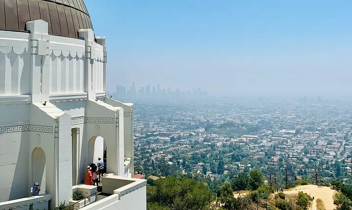 Hollywood Hiking Tour with Sunset LA Views and Iconic Photo Ops