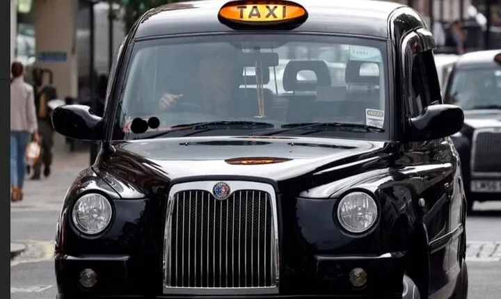 Private Political History & Murals Tour Belfast