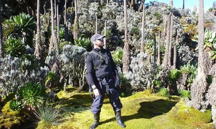 4 Days Mount Bisoke Hike and Bwindi Gorilla Trekking Tour