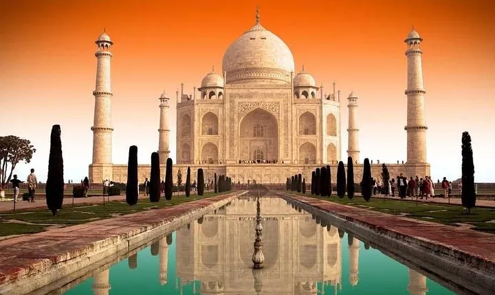 Taj Mahal, Agra Fort, Baby Taj Tour from Delhi by Superfast Train
