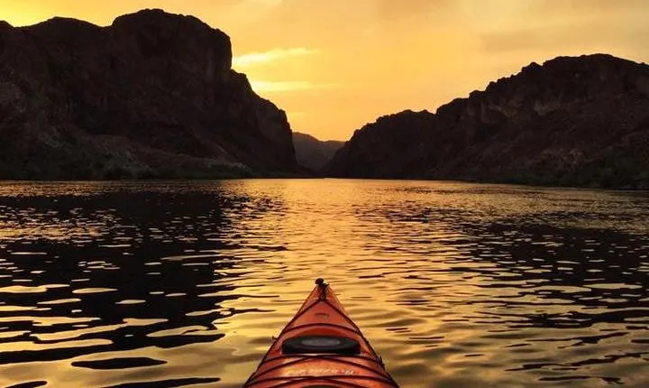 Twilight Kayak Tour from Las Vegas