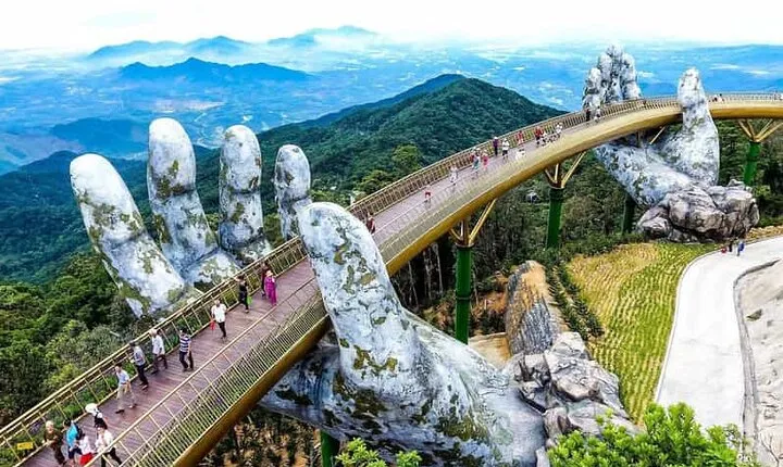 Full Day Guided Tour in Ba Na hills and Golden Bridge