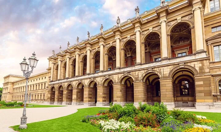 Munich Residenz Palace, Museum and Treasury Private Tour