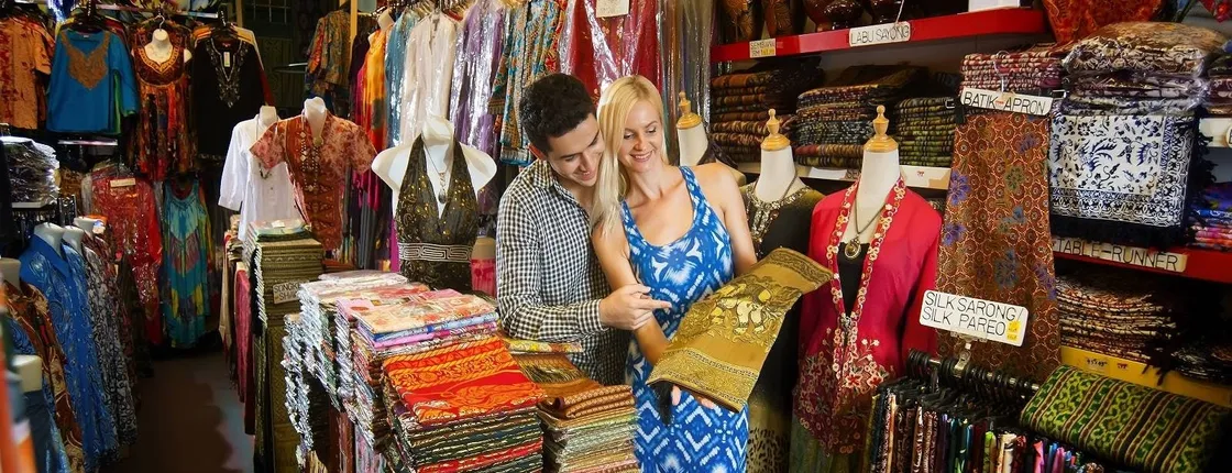 Half-day shopping and market exploration tour