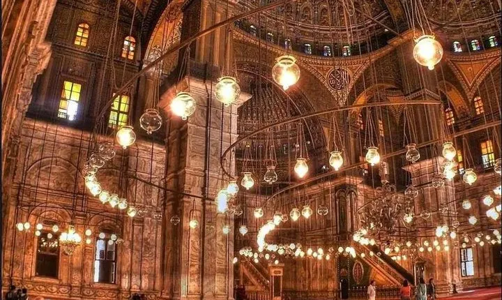 Full-Day Private Guided Tour to Egyptian Museum, Citadel of Saladin and Old Cairo Churches