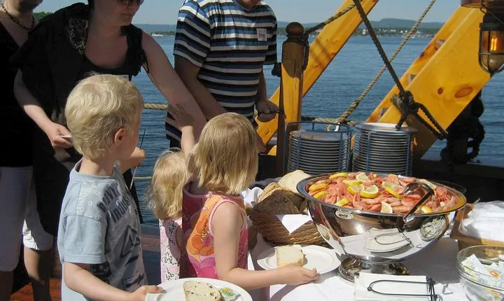 Oslo Fjord Evening Cruise with Shrimp Buffet on a Sailing Ship
