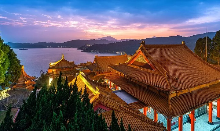 2-Day Sun Moon Lake Private Tour from Taipei