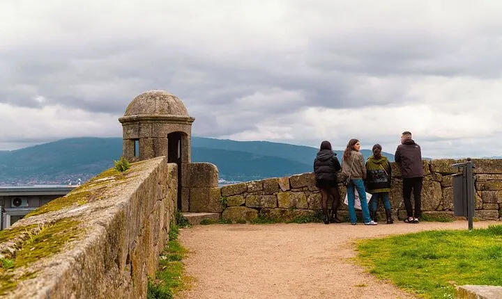 GROUP walking tour in Vigo en español