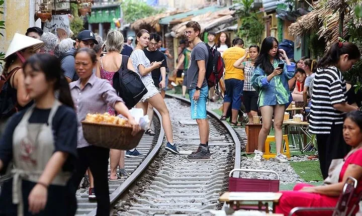 Hanoi City Walking Tour Explore Local Culture and Train Street