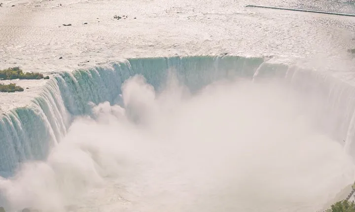 Toronto to Niagara Falls Early Bird Small Group Tour w/Boat Ride