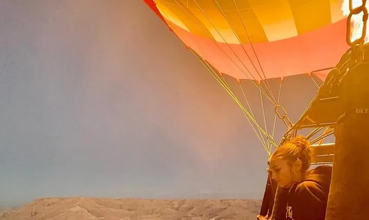 Sunrise Hot Air Balloon Ride In Luxor