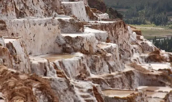 Moray Terraces and Maras Salt Mines Day Trip