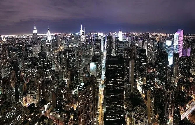 New York City Rooftop Bar Crawl with VIP Skip-the-Line Entrance