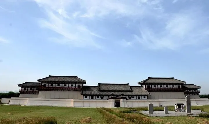 Private Day Tour of Terracotta Warriors and Han Yangling Museum