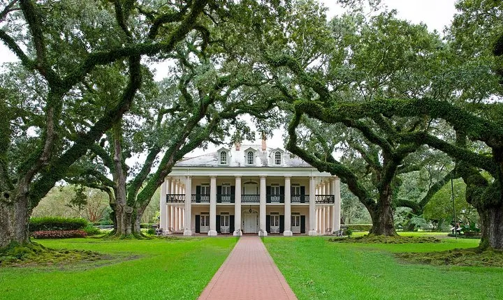 Oak Alley Plantation Tour with Transportation