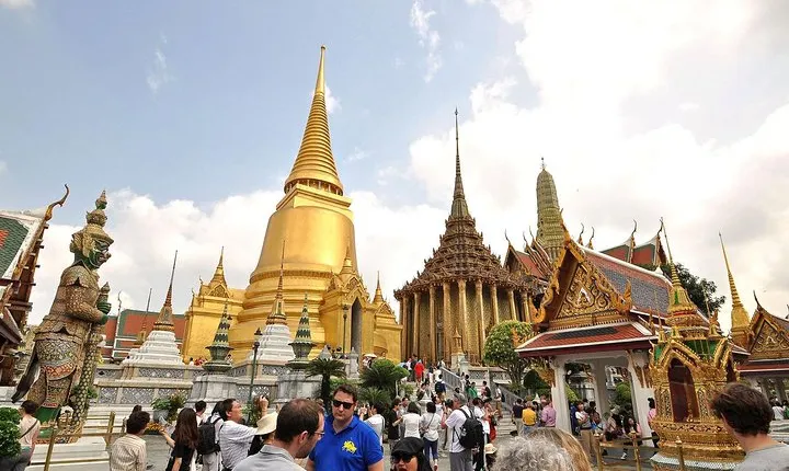 Grand Palace & Temple of the Emerald Buddha – Guided Experience
