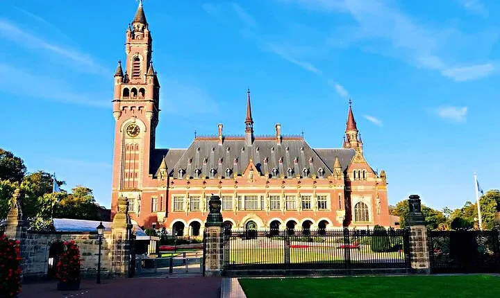 The Hague, Delft and Rotterdam Small-Group Tour (Max. 8 People)