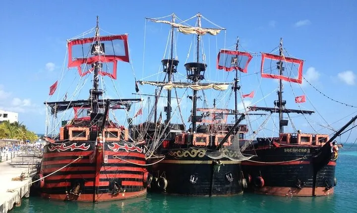 Unforgettable Pirate Dinner Adventure in the Mexican Caribbean