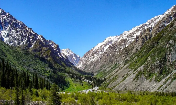 Essential Day Trip to Ala Archa National Park