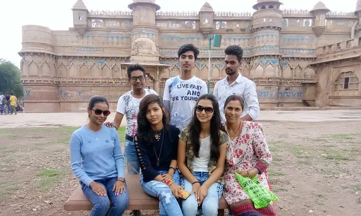 Gwalior City tour with Gwalior fort, Jai Vilas palace & Holy Temples