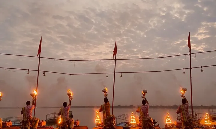 Marigold Boat Tour in Varanasi