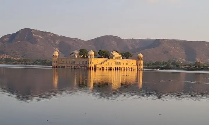 Jaipur Day Trip from Delhi – Private Tour with Guide 