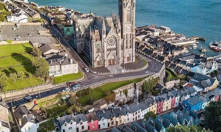 Dublin to Cork via, Rock of Cashel