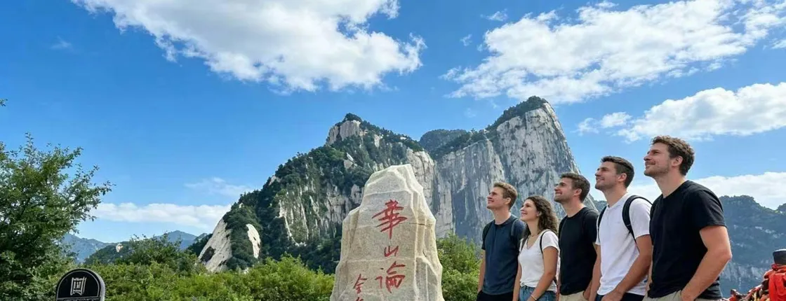 Private day tour to Mount Hua with cable car
