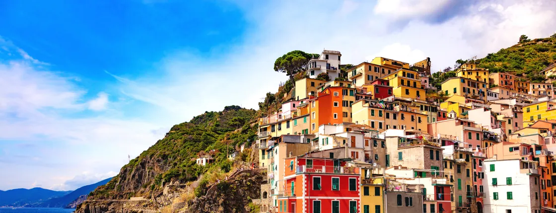 VIP small-group Cinque Terre discovery and vineyard escape