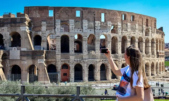 Rome Self-Guided Adventure: Colosseum, Palatine Hill & Forum