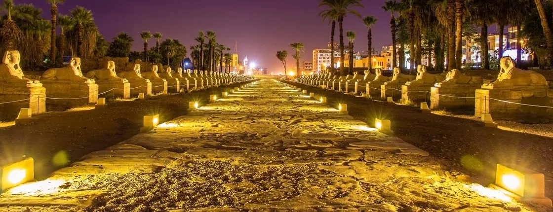Overnight tour of Luxor's highlights from Hurghada