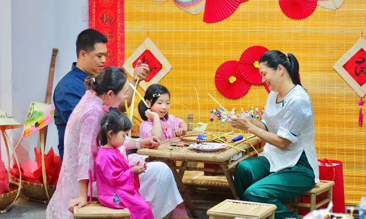 Vietnamese Folk Craft Experience – Nha Trang in 1 Hour