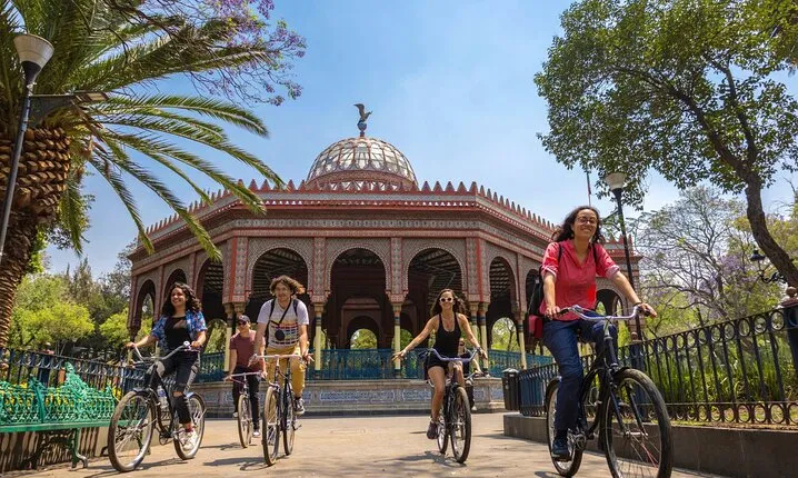 Santa Maria la Rivera, Bites and Bikes Tour