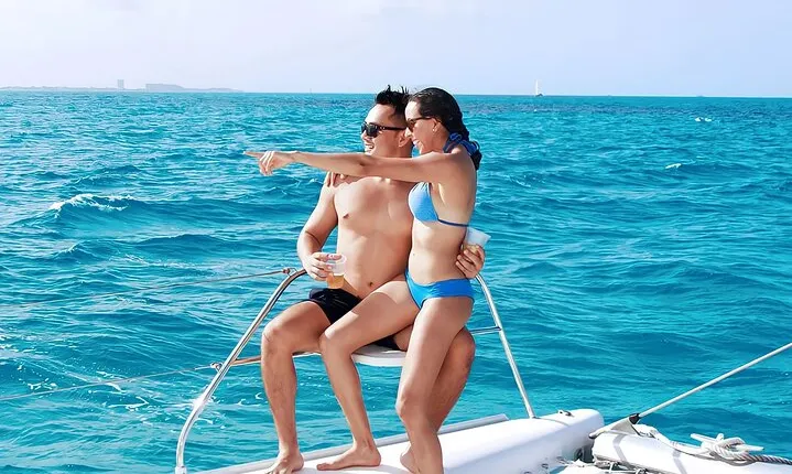 Isla Mujeres Catamaran Unlimited! from Cancun & Playa del Carmen