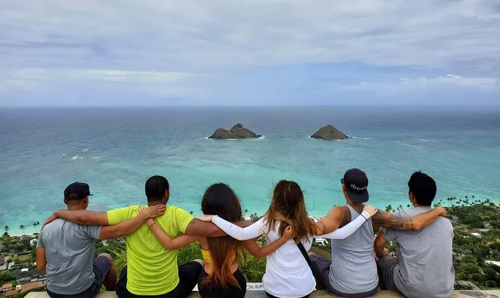 Private Lanikai Pillbox Hike and Lanikai Beach Excursion