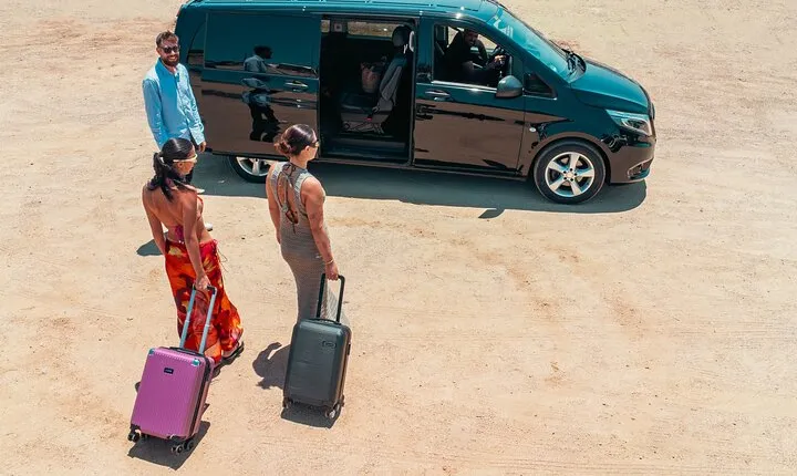 Mykonos Transfer: Airport - Port (Arrivals - Departures) to Hotel