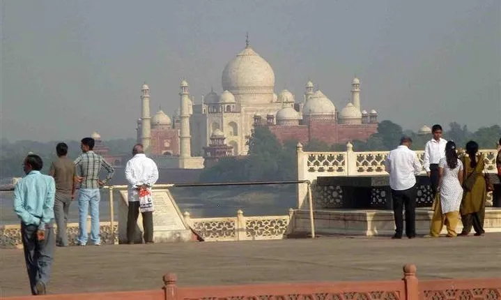 Over night Taj mahal Tour From Delhi-Agra-Delhi by Private car 