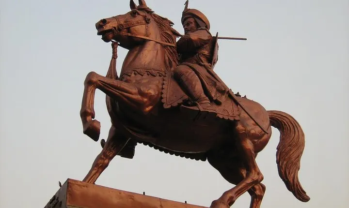 Maratha History Walking Tour in Pune