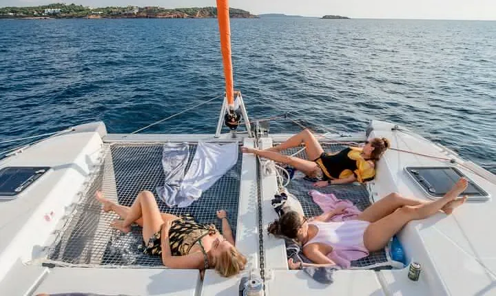 Athens Private Half day Catamaran cruise with meal & drinks