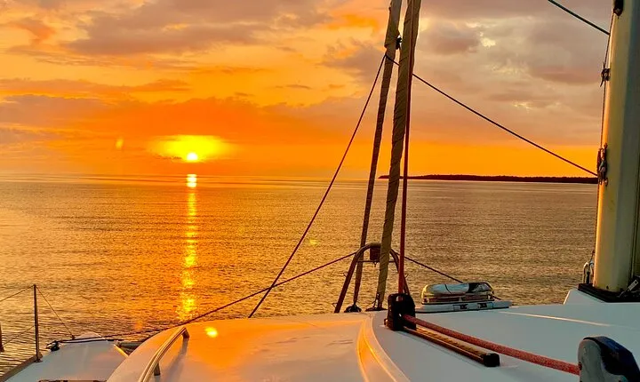 Bimini Charters - Private Luxury Catamaran 3-hr Sunset Sails