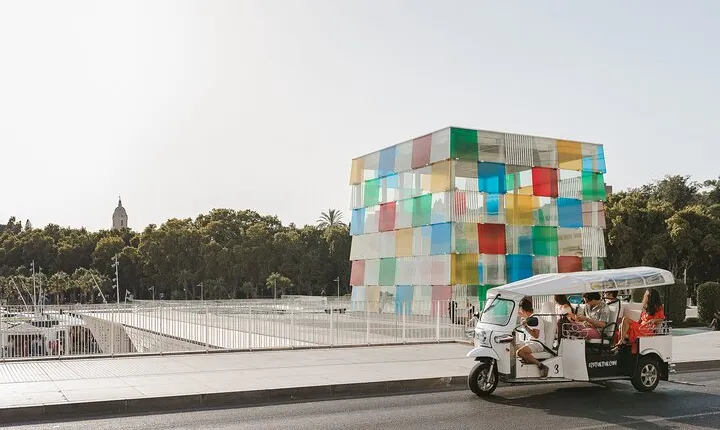 Expert Tour of Malaga in Private Eco Tuk Tuk