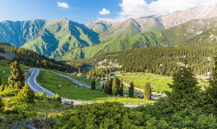 Full Day Private Hiking Tour in Almaty Mountains