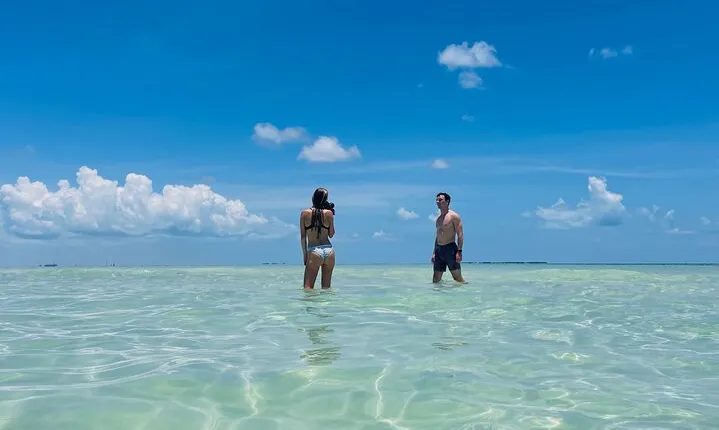 Private Charter 6 Passenger Sandbar, Snorkel, Dolphins