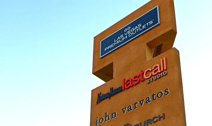 Private Shopping Tour from Las Vegas to Las Vegas North Outlets