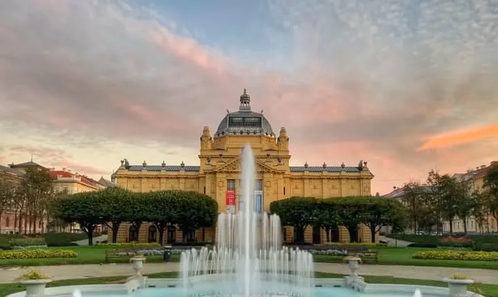 Pula to Zagreb private one way transfer