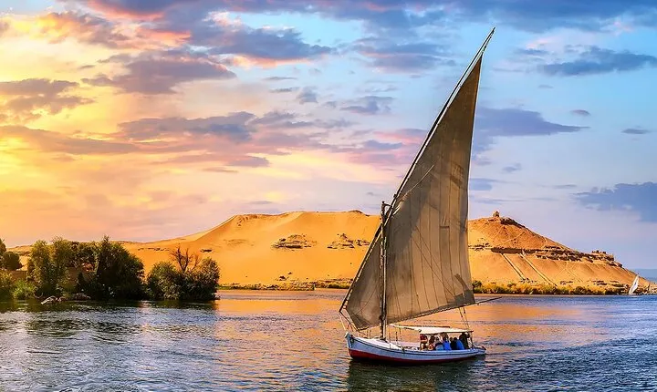 Tour of the Temples, Museums, and Felucca of East Bank in Luxor