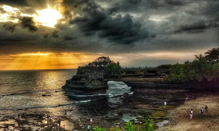 Tanah Lot Sunset Tour With Best Bali Driver Service