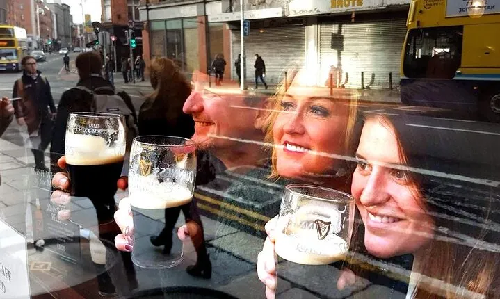 Private Dublin Sights and Pints (Walking Tour)