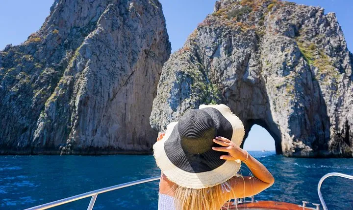Small Group Boat Tour to Sorrento Coast, Capri & Blue Grotto